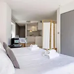 Le Bellevue 04 - Happy *