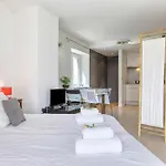 Le Bellevue 04 - Happy