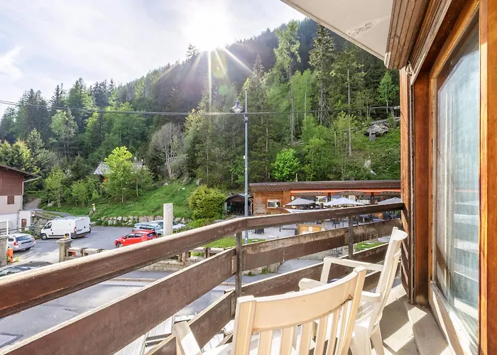 Le Bellevue 04 - Happy